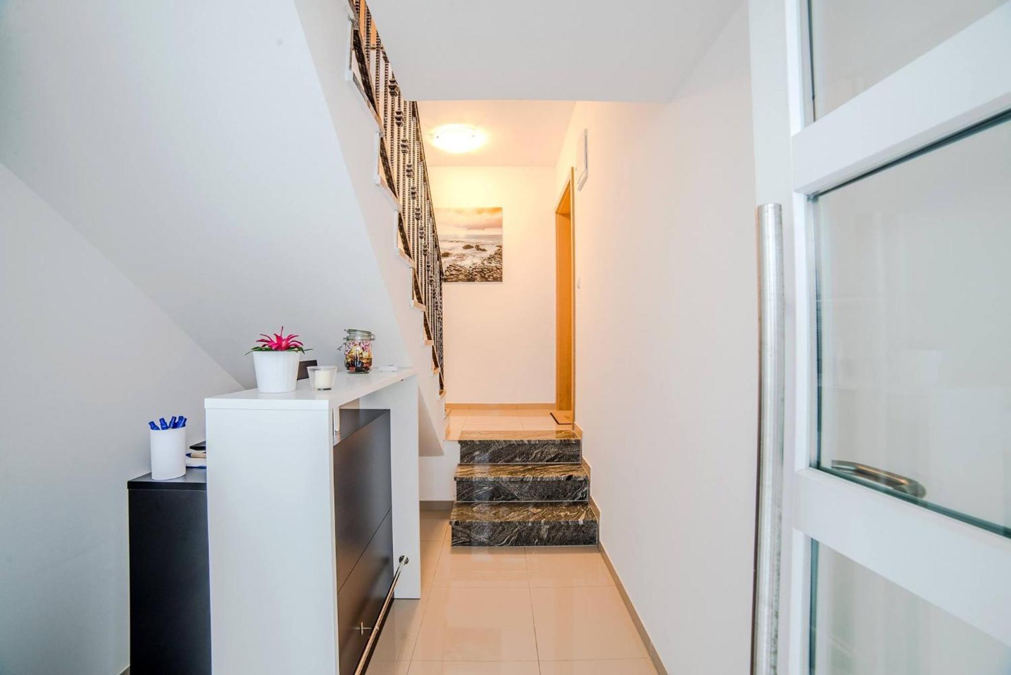 Apartmani Villa Adriatic Vir Dış mekan fotoğraf