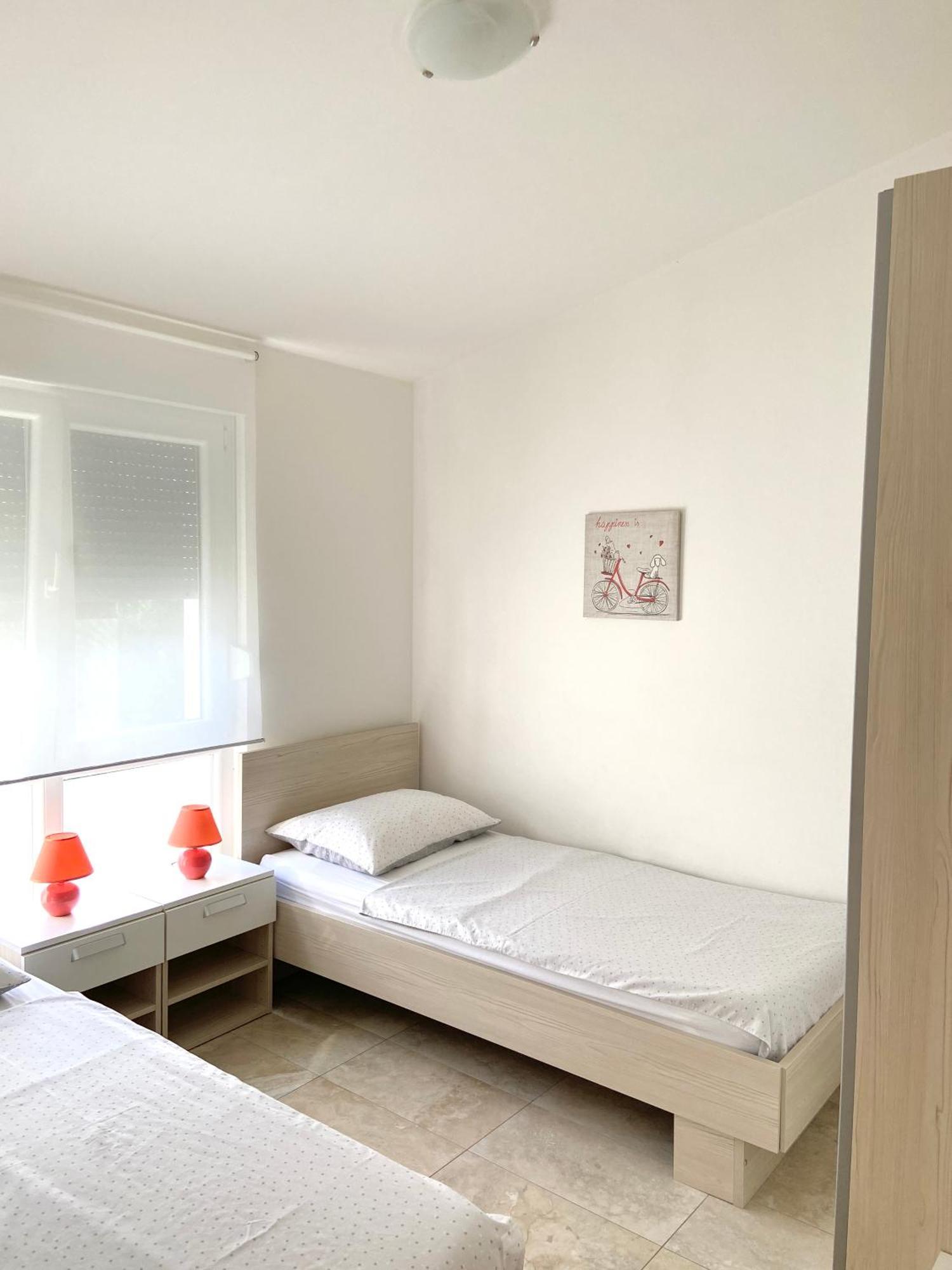 Apartmani Villa Adriatic Vir Dış mekan fotoğraf