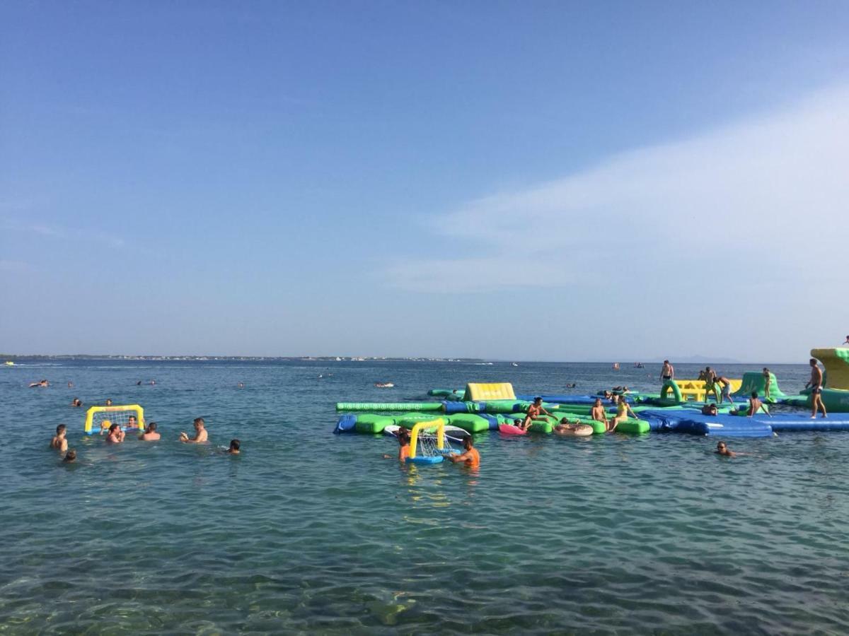 Apartmani Villa Adriatic Vir Dış mekan fotoğraf